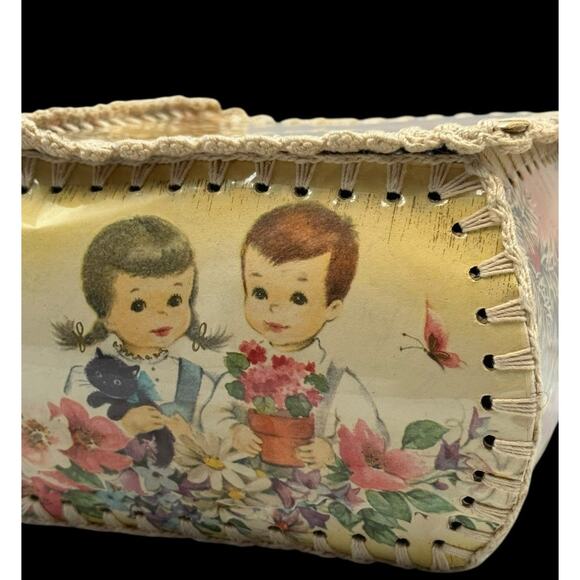 Vintage Handmade Stitched Ephemera Greeting Card Trinket Box Laminated Crochet - Picture 3 of 13